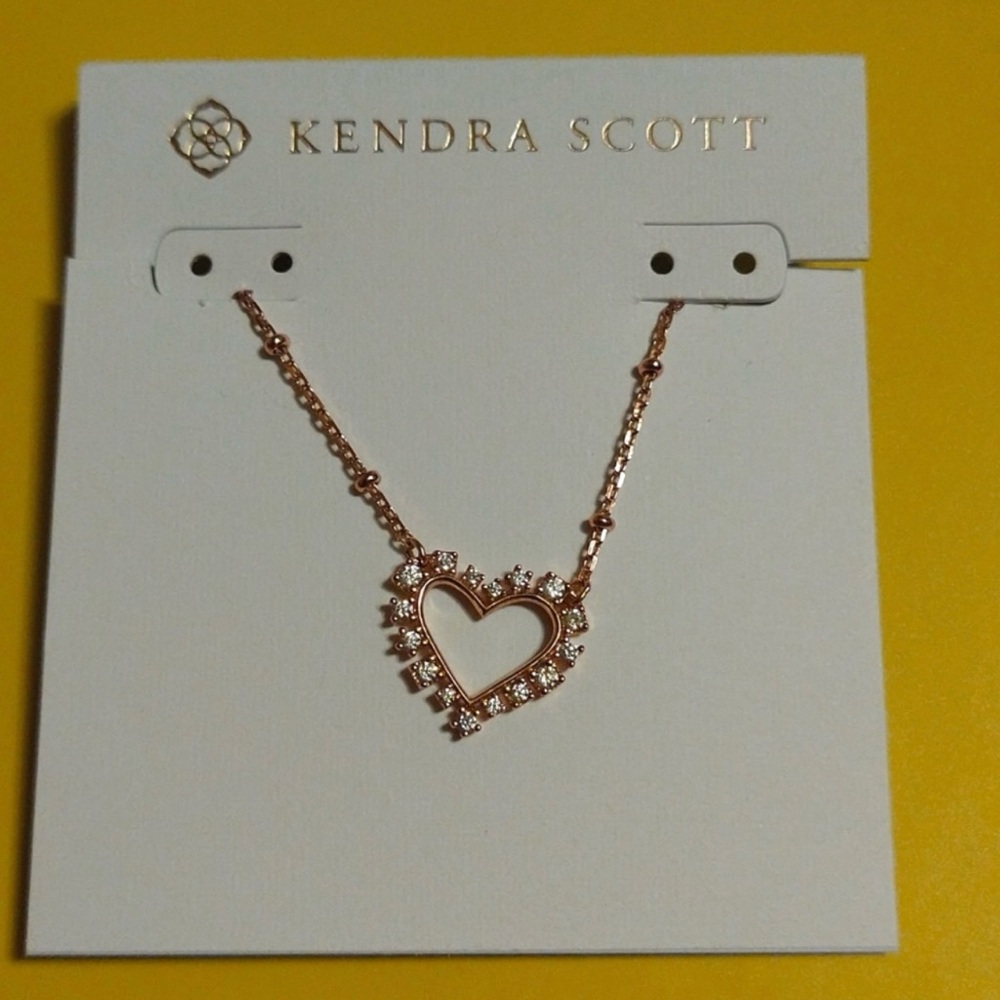 SOLD ON ANOTHER SITE NWT Ari Heart Rose Gold Pendant Necklace in White Crystal